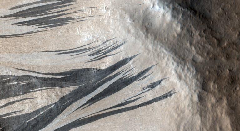 Porlavinák és a marsi rejtőzködő jég problémájának megoldása