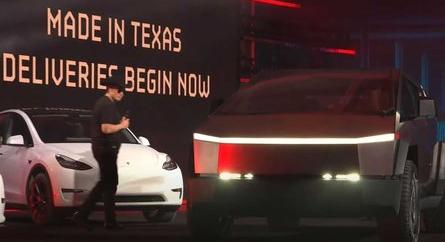 Leállította a Tesla a Cybertruck előrendeléseit