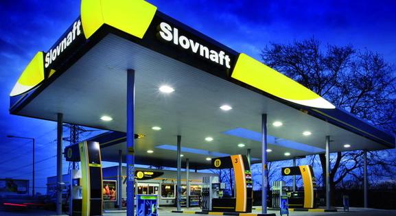 Szlovákiában elvennék a MOL-tól, amit az olcsó orosz olajjal keres és a drága benzint kompenzálnák vele