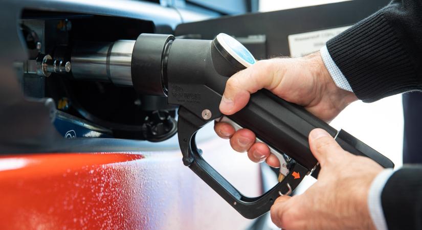 Benzinár: a prémium üzemanyagok még tovább drágulnak