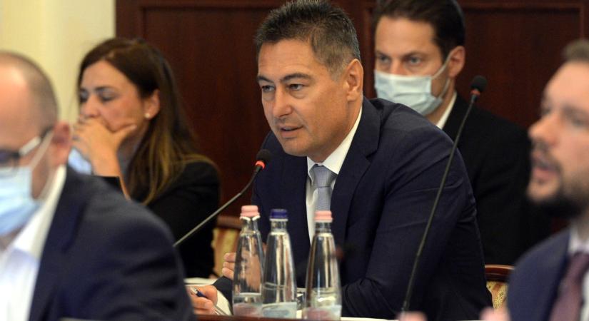 Horváth Csaba: Nem nagyon tudnék érvelni a hatpárti együttműködés mellett, de ellene sem