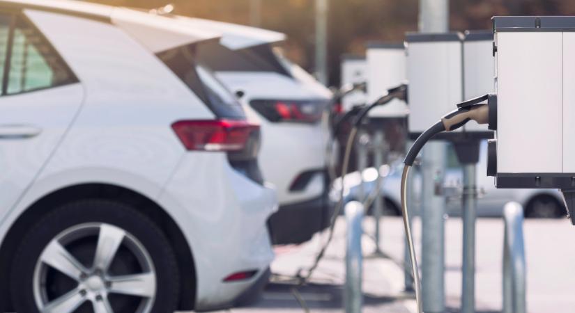 Súlyos tévhit terjed az elektromos kocsikról: sok autós ezért bizonytalanodik el vásárláskor