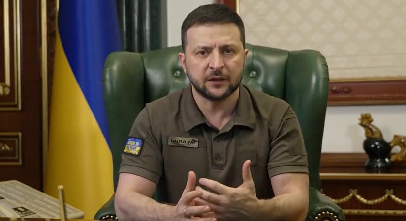 Zelenszkij a hadiállapot meghosszabbítását kérte a parlamenttől