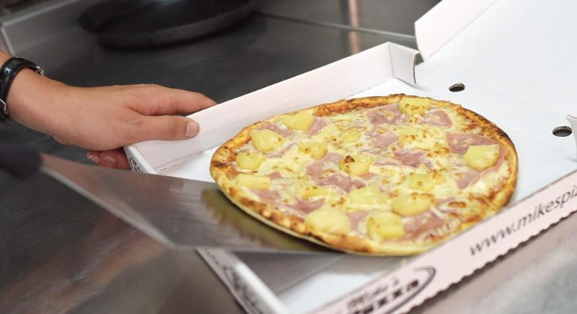 Húsos pizzát rendelt részegen a vegetáriánus nő, aztán meghirdette a Facebookon