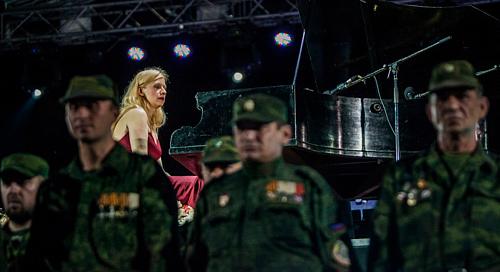 Mégsem lép fel Budapesten a Putyin-párti zongoraművész, Valentina Lisitsa