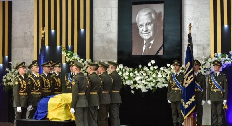 Eltemették Leonyid Kravcsukot, Ukrajna első elnökét