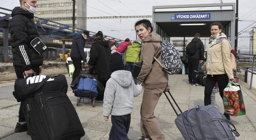 Szerdán 3174 ukrán menekült érkezett Szlovákiába