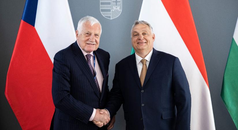 Václav Klaus: A barikád ugyanazon oldalán vagyunk Orbán Viktorral