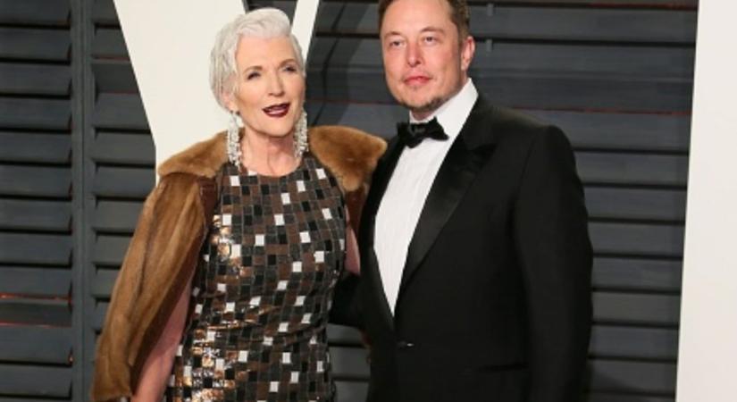 74 évesen, fürdőruhában került Elon Musk anyukája címlapra