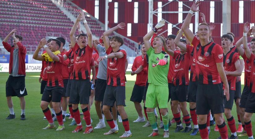 Román Kupa: a Csíkszereda legyőzte a Sepsit az U19-es döntőben