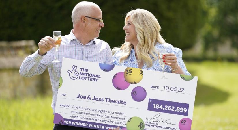 Elvitték a brit lottótörténet legnagyobb nyereményét