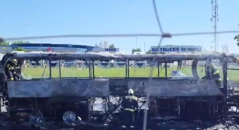 „Hál’ Istennek nem történt nagy baj, bár egy-két játékostársam vérzett” – kiégett a fiatal focistákat szállító busz a baleset után