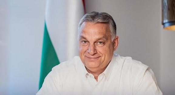 Orbán Viktor tisztogat? Felmentetett egy helyettes államtitkárt