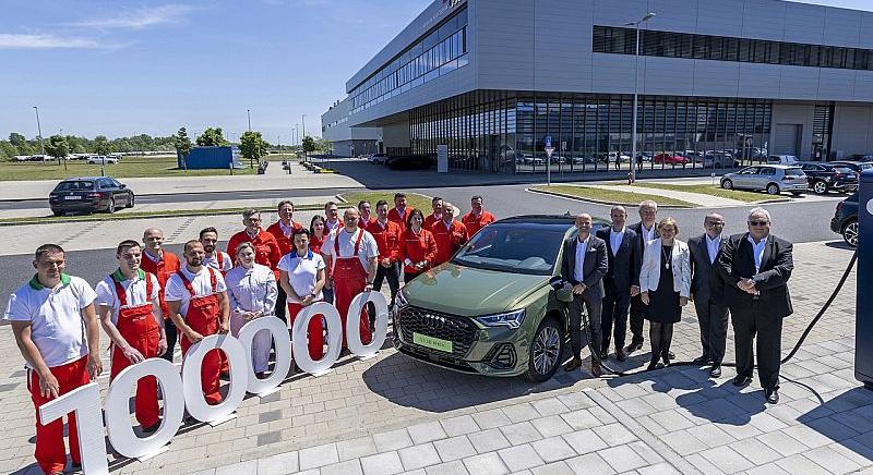 Elkészült a százezredik hibrid Audi Győrben