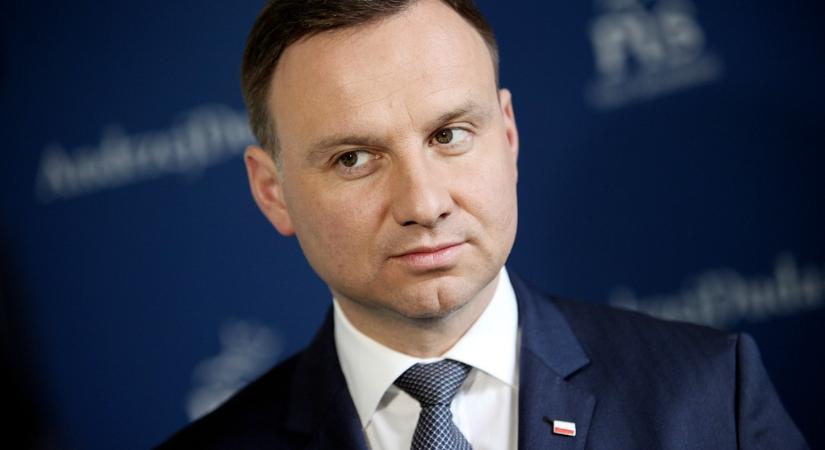 Lengyel elnök: Ukrajnának vissza kell kapnia nemzetközileg elismert területét