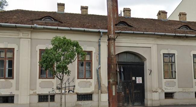 Műemléki épület kerülhet kalapács alá Debrecen belvárosában