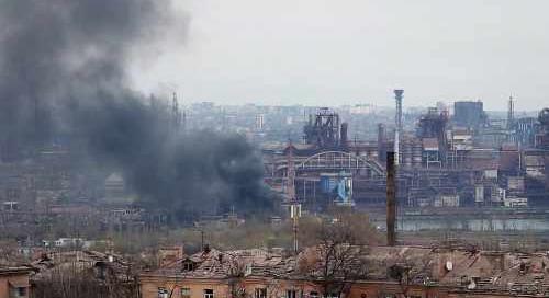 Sikeres orosz offenzíva: Több ezren már letették a fegyvert Mariupolban