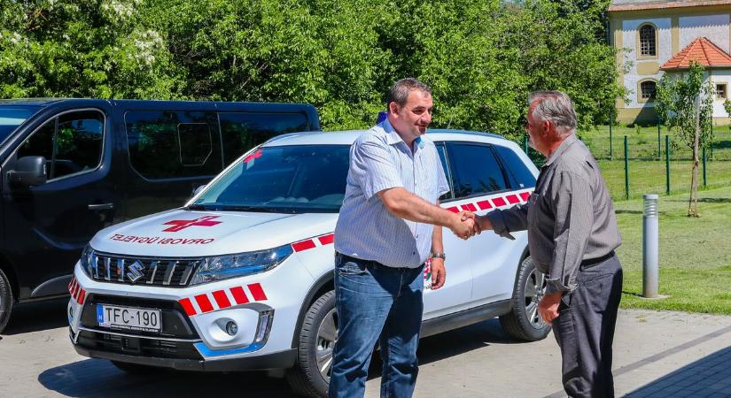 Átadták az új szolgálati gépkocsit - Az orvosi ügyelet a Répcemente térség településeinek lakóit látja el