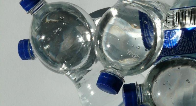 Legyenek visszaválthatók a műanyag palackok?