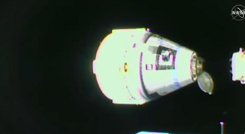 Sikeresen dokkolt a Nemzetközi Űrállomáson a Boeing űrhajója