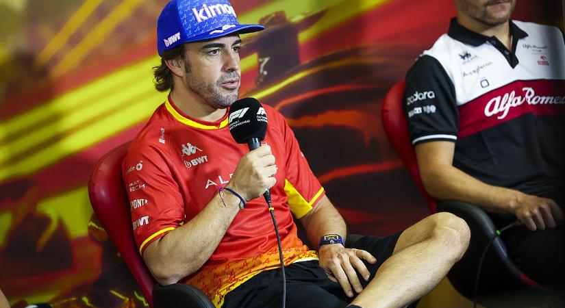 Fernando Alonso az FIA-nél járt az „inkompetens stewardok” beszólása miatt