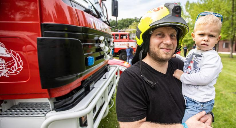 Roncsvágás és mentés is szerepelt az önkéntes tűzoltók napján Békés-Dánfokon