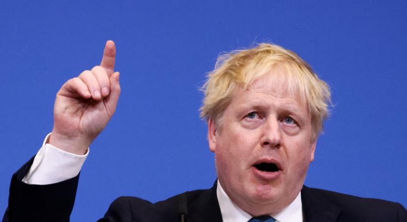 Boris Johnson arra készül, hogy az illegális buli megrendezőjét teszi meg bűnbakká