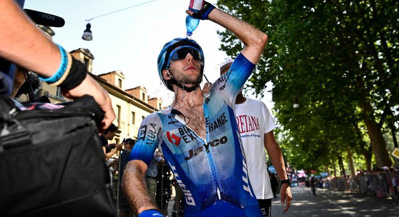 Giro d'Italia hírek: Yates csalódott az összetett miatt, Carapaz remek helyzetben, jön az egyik legkeményebb szakasz