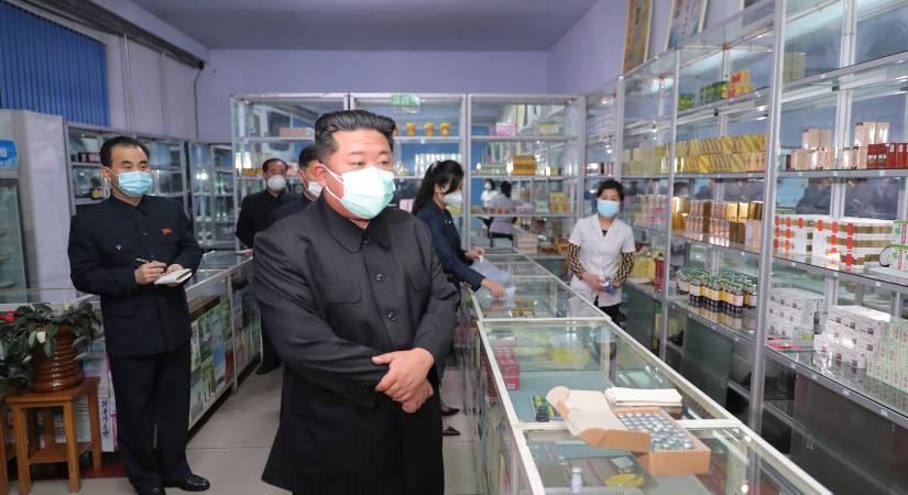 Sós víz és gyömbértea: így kezelik a koronavírus-fertőzést Észak-Koreában