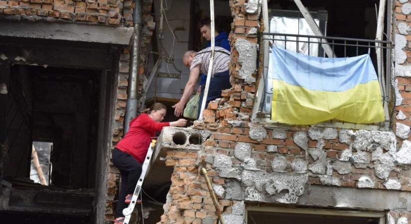 Tűz alatt a Donbasz, megint támadnak az oroszok