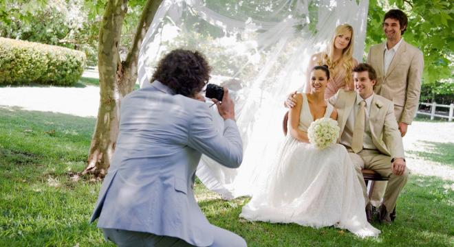 „Intettem, majd visszaintegetett, hogy én menjek arrébb” – esküvői vendégek vs. fotósok: 1:0