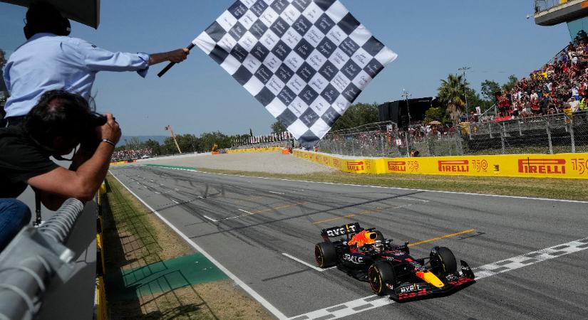 Verstappen kicsúszott, tombolt, majd megnyerte a drámai Spanyol Nagydíjat