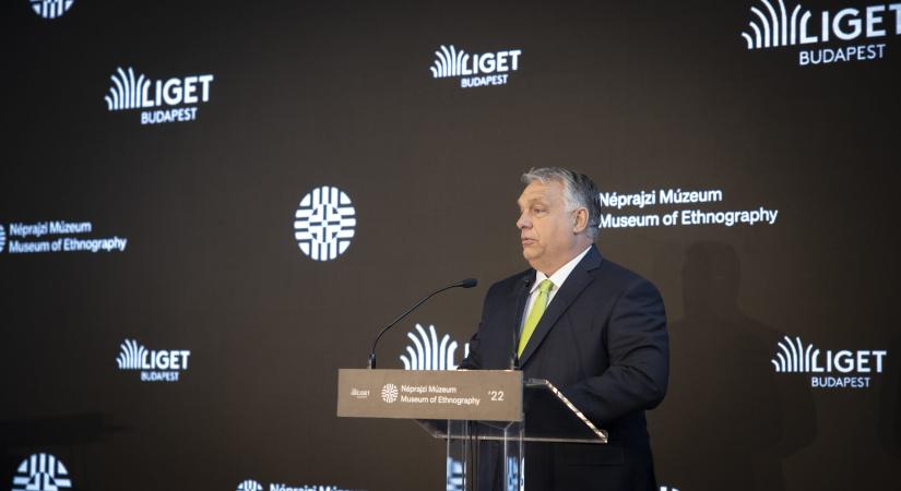 Orbán Viktor odaszúrt Karácsony Gergelynek a Néprajzi Múzeum átadásán