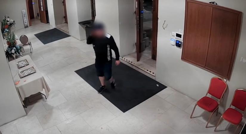 Ajvé: egy férfi betört az Óbudai Zsinagógába, mert a barátnője nem vette fel neki a telefont