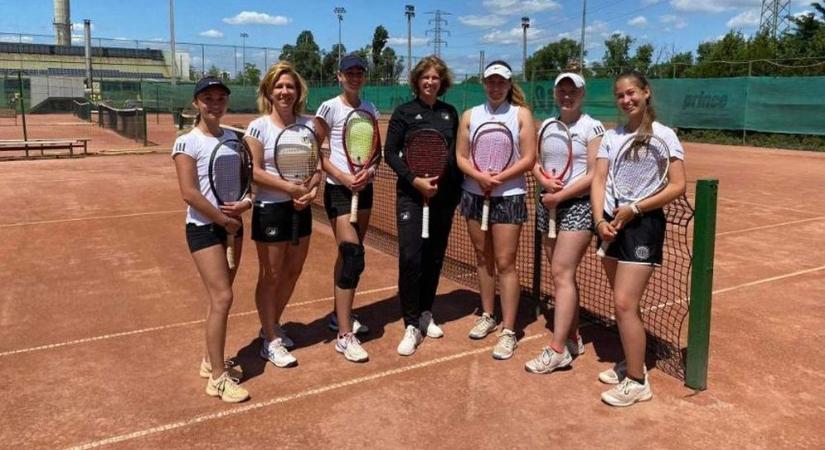 Visszajutott a Szuperligába a DEAC női teniszcsapata