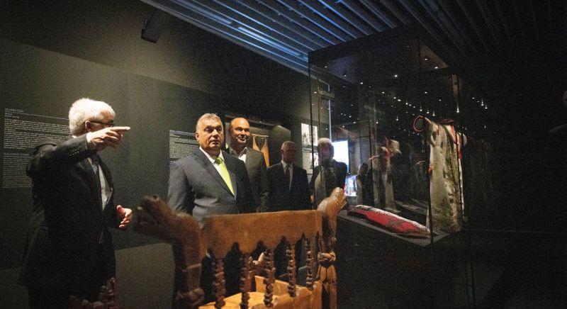 Orbán "kegyeleti okokból" nem köszöntötte Karácsony Gergelyt a Néprajzi Múzeum épületének átadásán