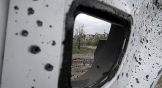 Akár száz ukrán katona is meghalhat naponta, orosz kézen 216 település keleten – percről percre a háborúról