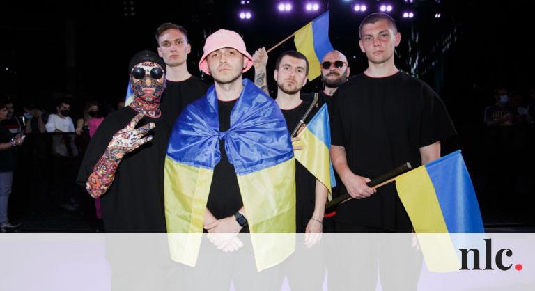 Az orosz-ukrán konfliktus miatt jutott ki az Eurovízióra, ahol az anyjának írt dallal nyert