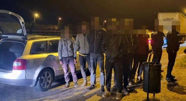 Két román embercsempész bukott az M6-os sztrádánc