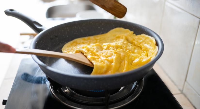 Így készül a tökéletes, légies omlett: alapreceptet mutatunk