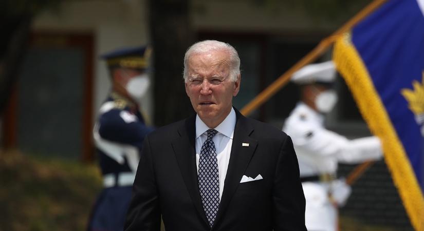 A gazdasági együttműködés miatt utazott Ázsiába Biden, de megint csúnyán elszaladt a szája
