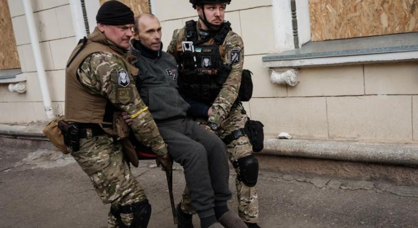 Kétszáz halott egy mariupoli lakóház alatt, Ukrajna nem számíthat gyors EU-s tagjelölti státuszra – Percről percre