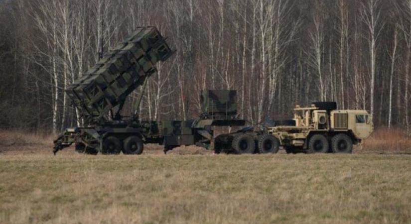 Fegyverkeznek a lengyelek: újabb rakétát szereznek be