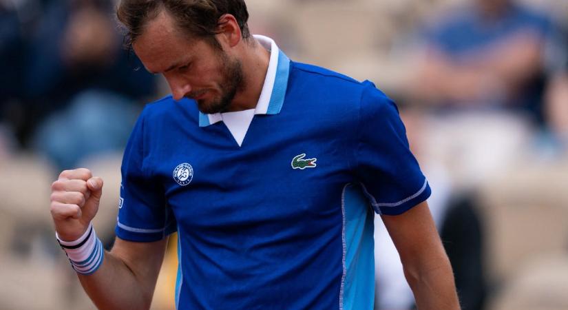 Roland Garros: könnyed győzelemmel mutatkozott be Medvegyev