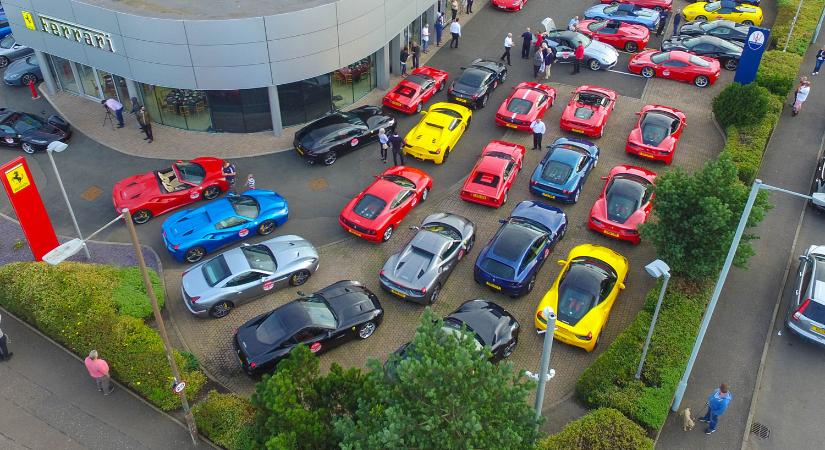 Ezek a Ferrari-vásárlás titkos szabályai