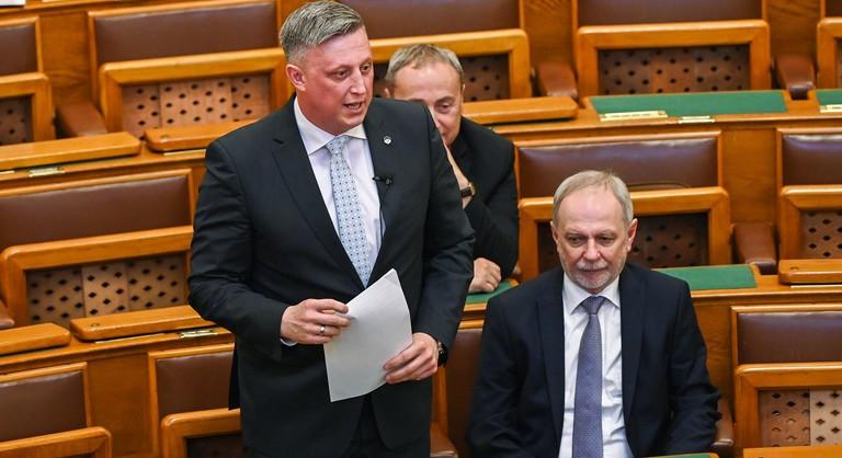 Fontos részleteket közölt Győrffy Balázs a parlamentben a kamarai választásokról