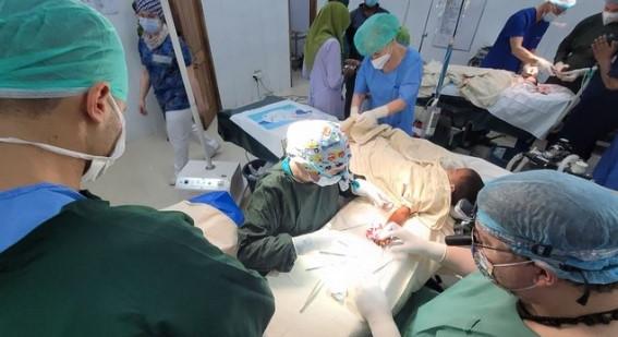 Csaknem száz sikeres műtét tíz nap alatt Bangladesben
