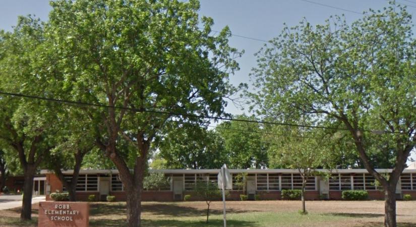 21 embert, közöttük 19 kisgyermeket gyilkoltak meg egy texasi iskolai lövöldözésben