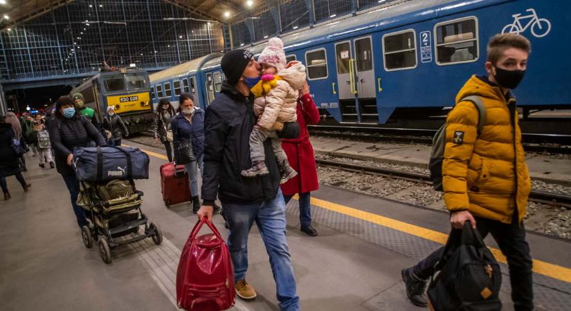 ORFK: mintegy kilencezren érkeztek Ukrajnából hétfőn