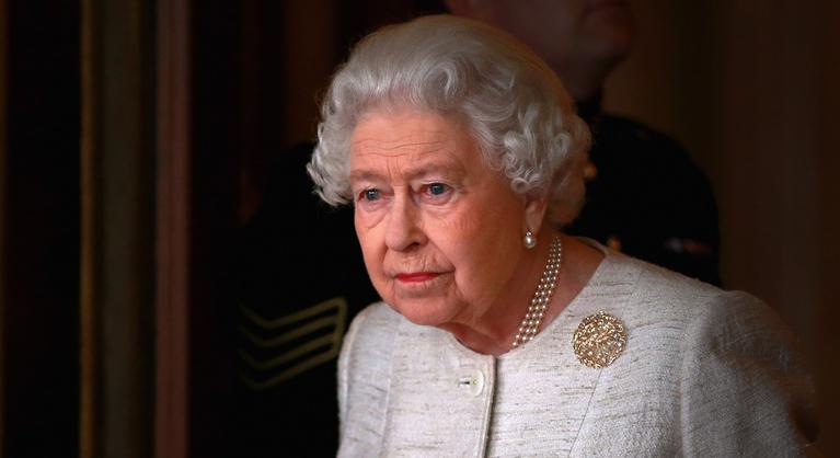 Kitálalt II. Erzsébet egykori testőre, veszélynek lehet kitéve a királynő